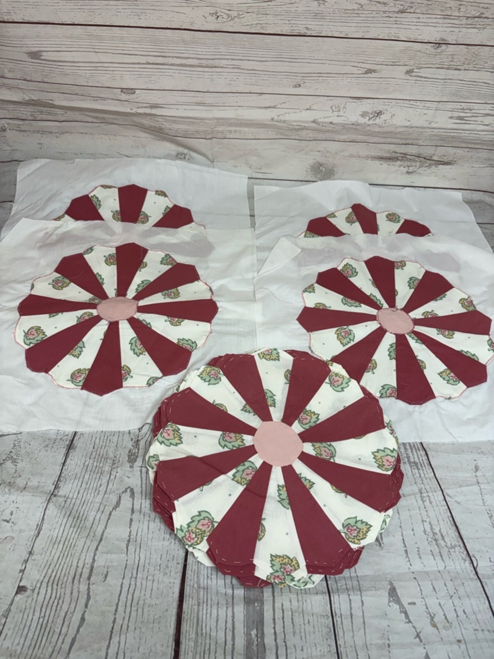 24 Dresden Plate Quilt Blocks Pink Floral Vintage Handmade Unfinished 11.5"